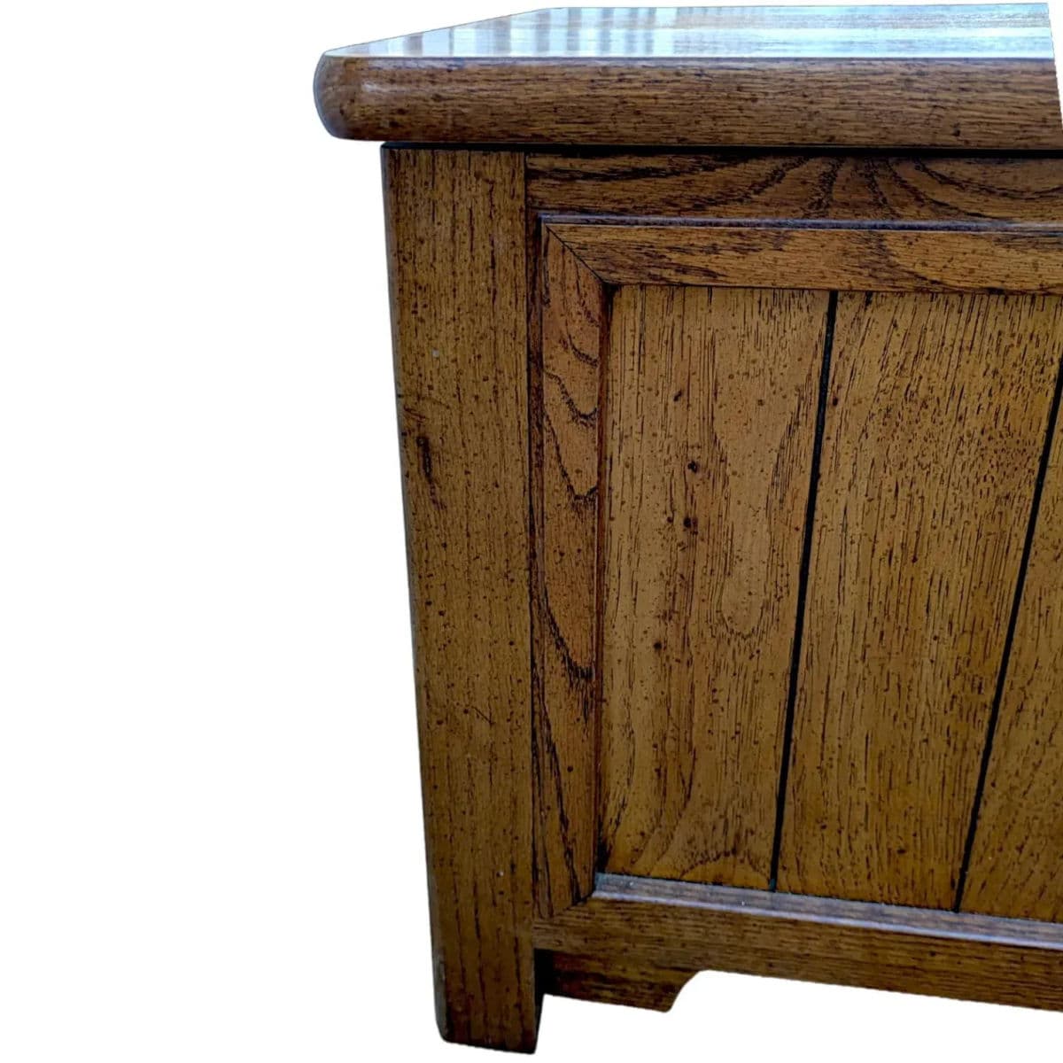 1990s Amish Style Paneled Cedar Lined Wooden Blanket Chest - Thumbnail 9