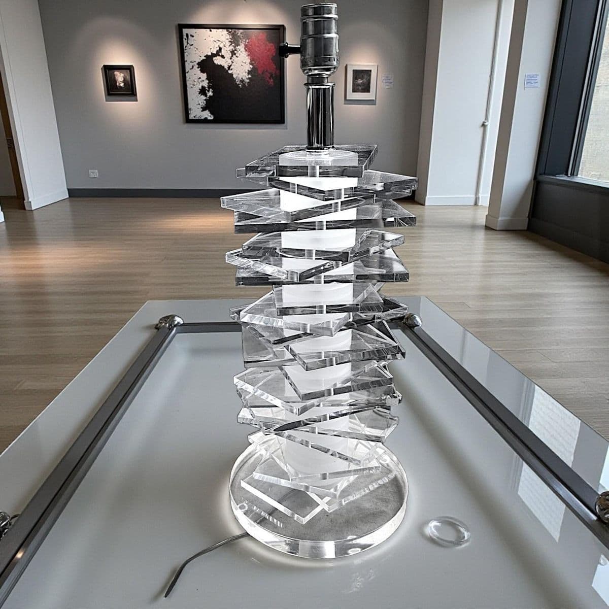 Vintage Mid Century Modernist Clear Lucite Stacked Tiled Skyscraper Table Lamp, Attributed to Karl Springer - Thumbnail 6