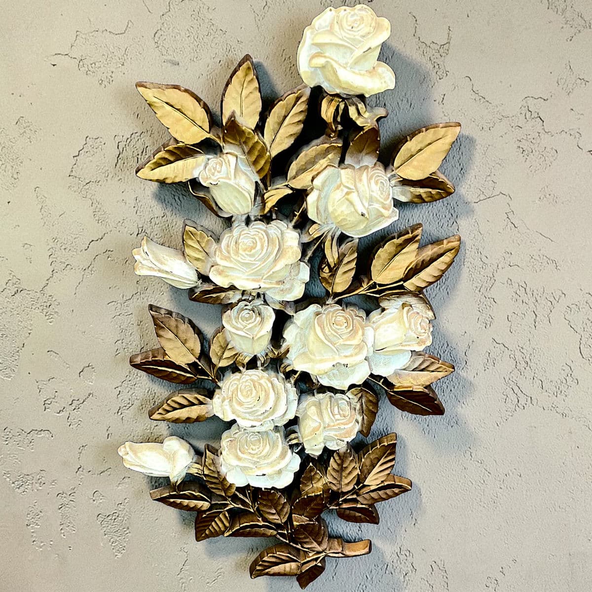 Vintage Mid 20th Century Cream Roses and Gold Leaves Wall Hanging Decor by Homco #7286 - Thumbnail 6