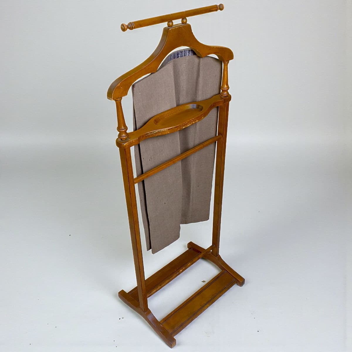 1960’s Vintage Mid-Century Modern Men’s Bedroom Wood Suit Valet Aka Silent Butler - Thumbnail 3