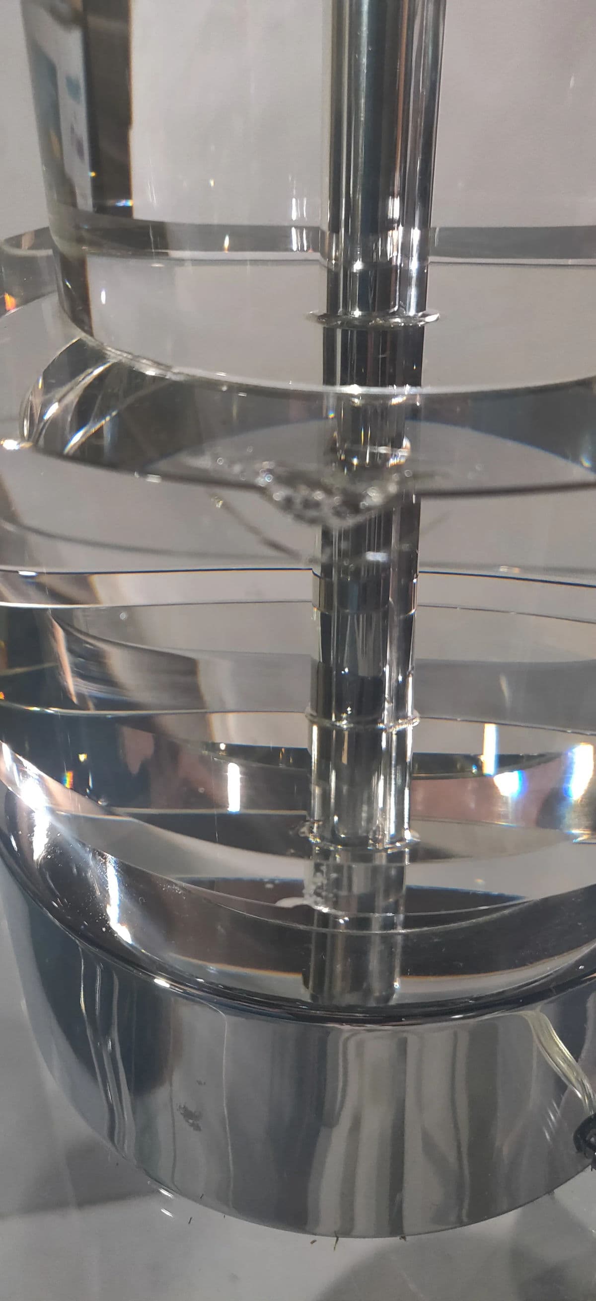 Postmodern Glass & Chrome Column Table Lamps With White Jumbo Drum Lampshades- a Pair - Thumbnail 4