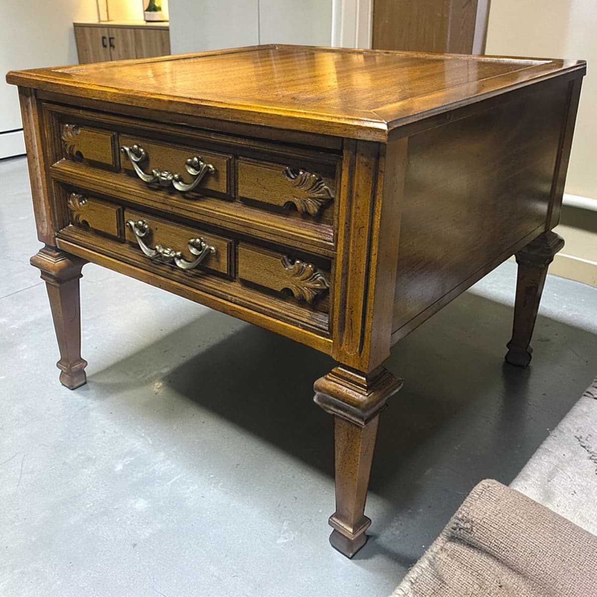 Mid-Century Italian Provincial Style End Table - Thumbnail 5