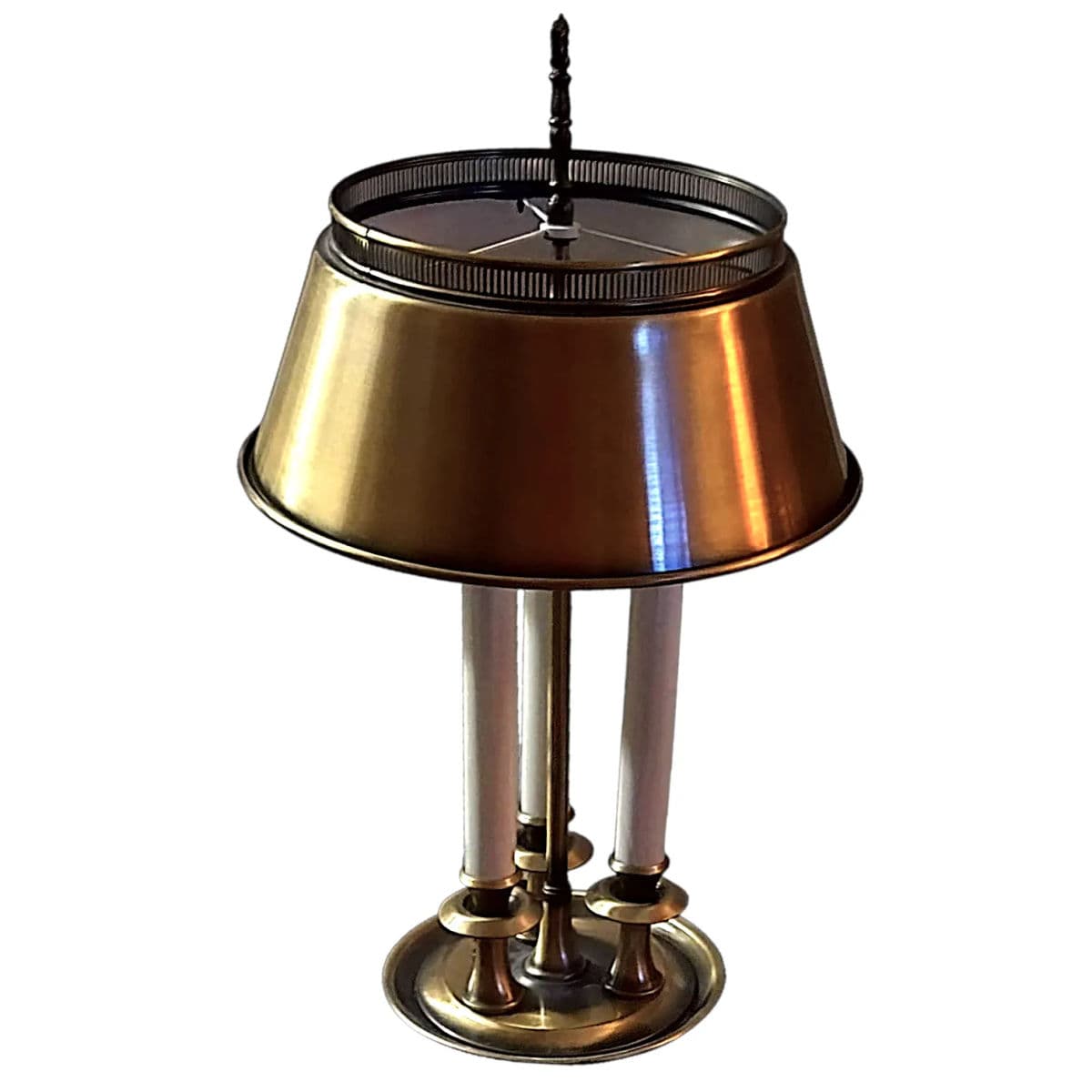 1990s Reproduction 3 Stick French Bouillotte Table Lamp With Bronze Toned Tole Shade - Thumbnail 4