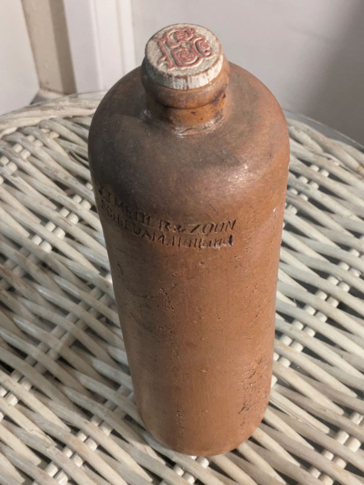 Mid 1800's J. J. Meder & Zoon Scheidam Holland Dutch Clay Gin Bottle Collectable - Thumbnail 7