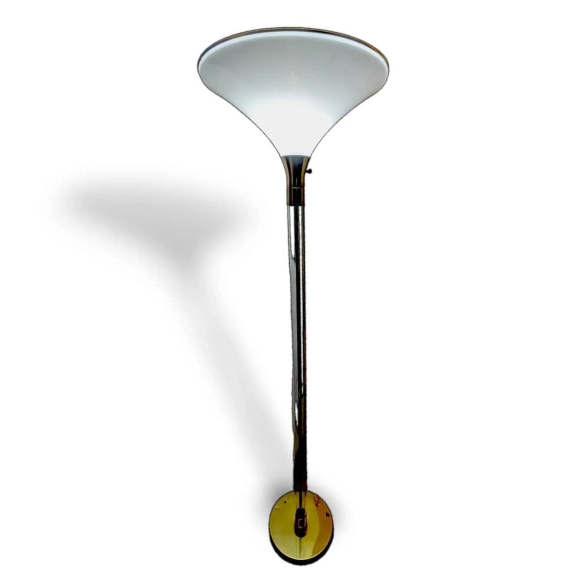 1980s Postmodern Lucite and Brass Lucite Torchiere With Wide Brim Acrylic Saucer Shade - Thumbnail 8