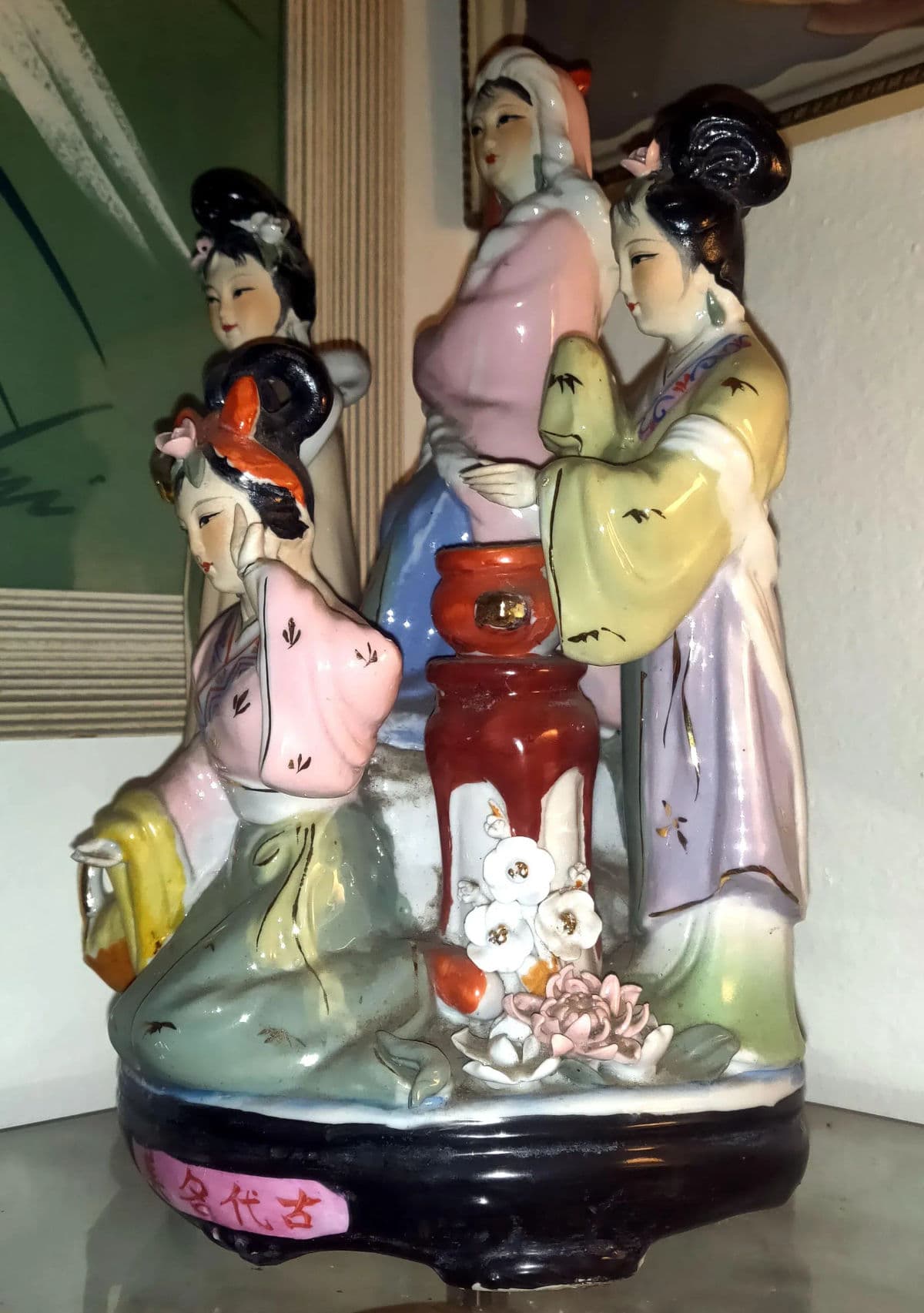 1920's Japanese Hand Painted Porcelain Figurine Geisha Musicians - Thumbnail 6