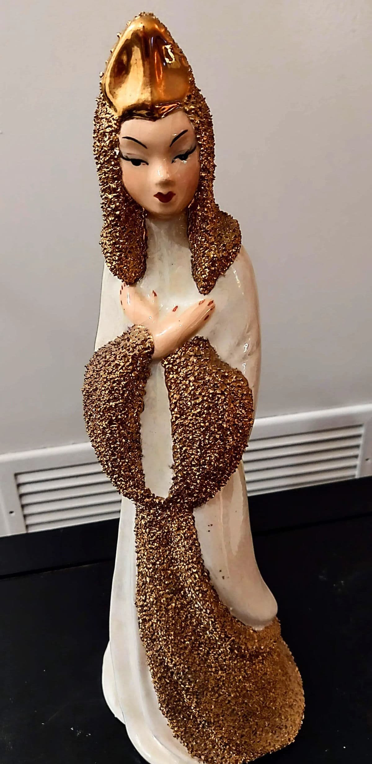 1950's Tall Vintage Chinoiserie Hand Crafted Figurines- a Pair - Thumbnail 6