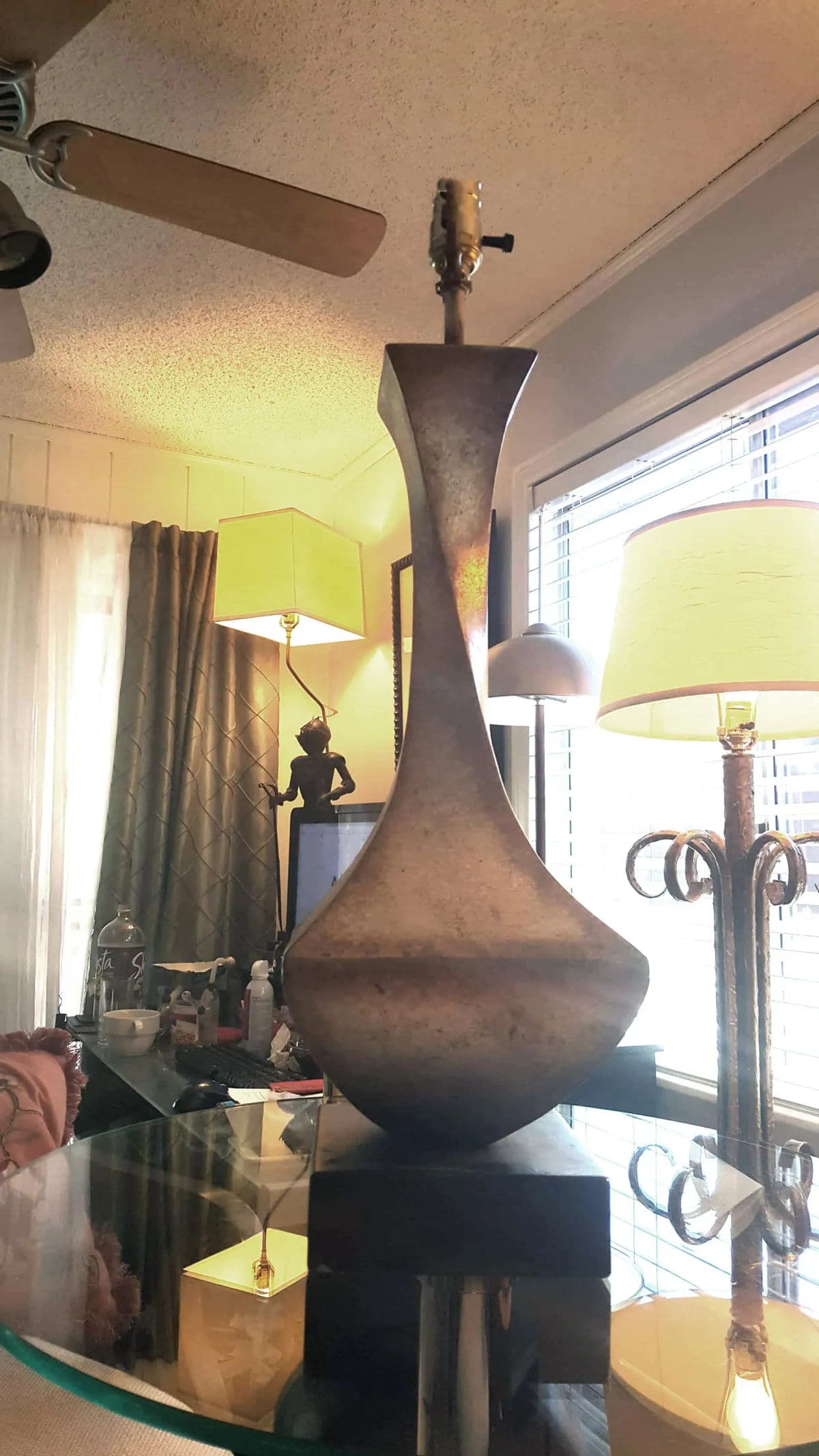 1970s Tonello & Montagna Grillo Style Solid Plaster Golden Italian Table Lamp on Sculptural Base - Thumbnail 6