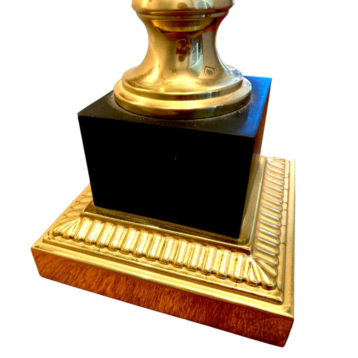 Neoclassic 30" Tall Buffet Lamp With Palm Fronds Feature - Thumbnail 5