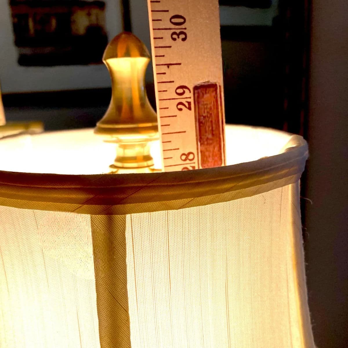 Neoclassic 30" Tall Buffet Lamp With Palm Fronds Feature - Thumbnail 11