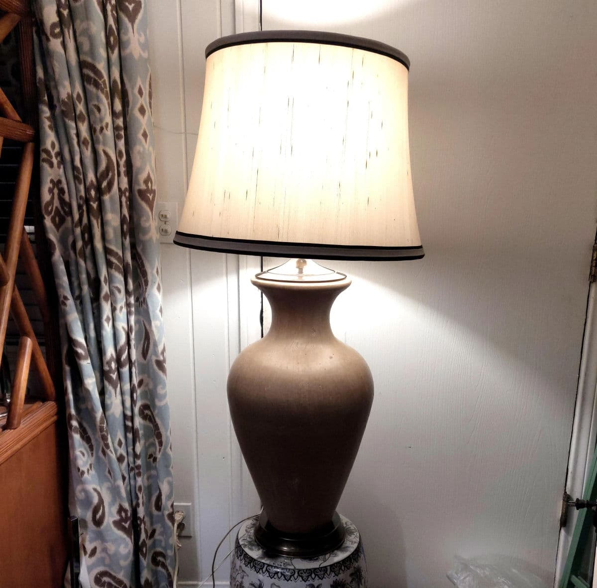 Matte Glazed Monumental Ecru Toned Clay Urn Shaped Table Lamp & Banded Ivory Lamp Shade - Thumbnail 6