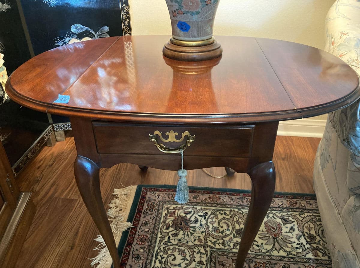 1980s Traditional Chippendale Drexel Cherry Single Drawer Pembroke Side Table - Thumbnail 3
