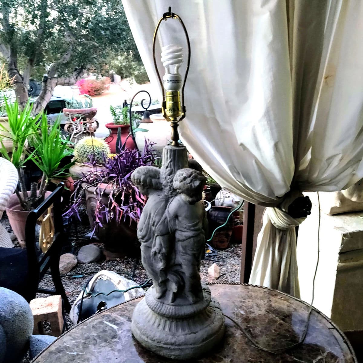 1960's Indoor Outdoor Unpainted Cast Solid Cement Putti Trio Table Lamp - Thumbnail 10