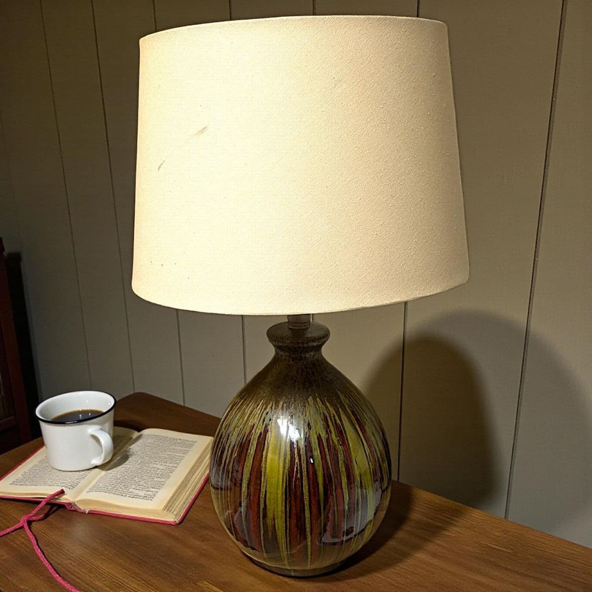 Earth-Toned Mid Century Ceramic Drip Glaze Lamp With Cream Tapered Drum Shaped Shade - Thumbnail 5