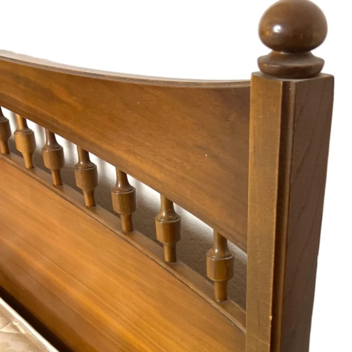 1970s Mid-Century Honey Chestnut All Wood Spindle Queen Sized Headboard - Thumbnail 5