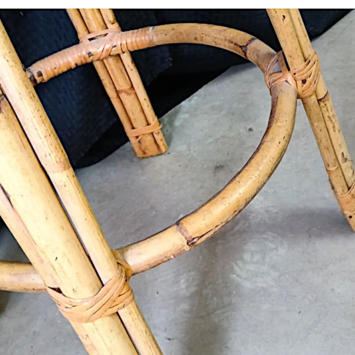 Pair of Vintage Bamboo & Wicker Counter Stools – Effortless Coastal Vibe - Thumbnail 10