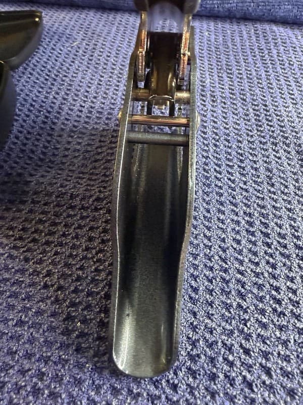 Shiny Model-EM Handheld Embosser Seal Press with Plastic Carrying Case - Thumbnail 6