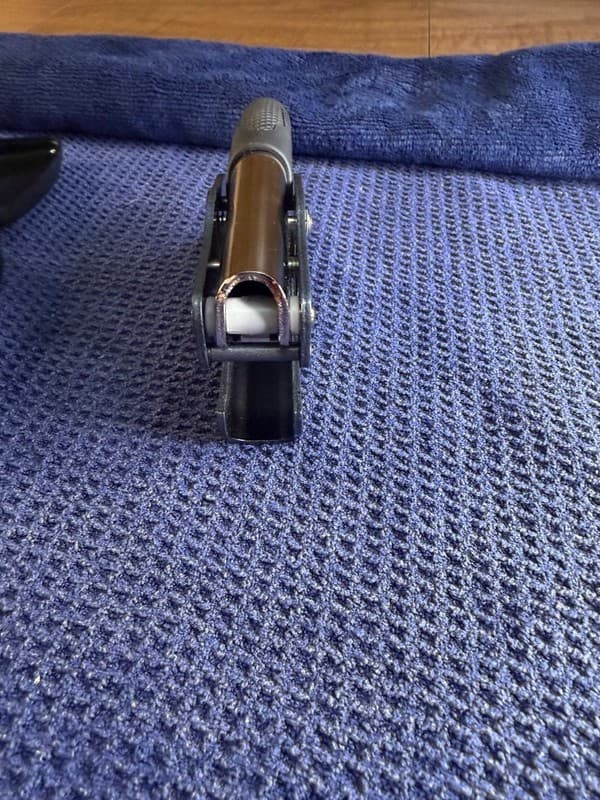 Shiny Model-EM Handheld Embosser Seal Press with Plastic Carrying Case - Thumbnail 8