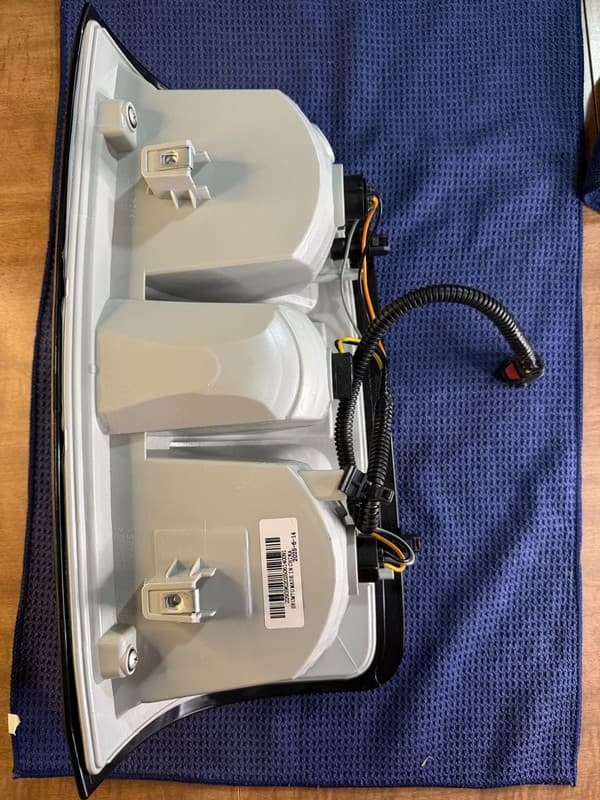 2015-2022 Chevrolet Colorado Driver Side Tail Light Assembly LH Replacement - Thumbnail 6