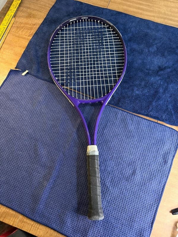 Tennis Racquet Set: Wilson Titanium Matchpoint & Prince Accuracy Oversize lot 2 - Thumbnail 9