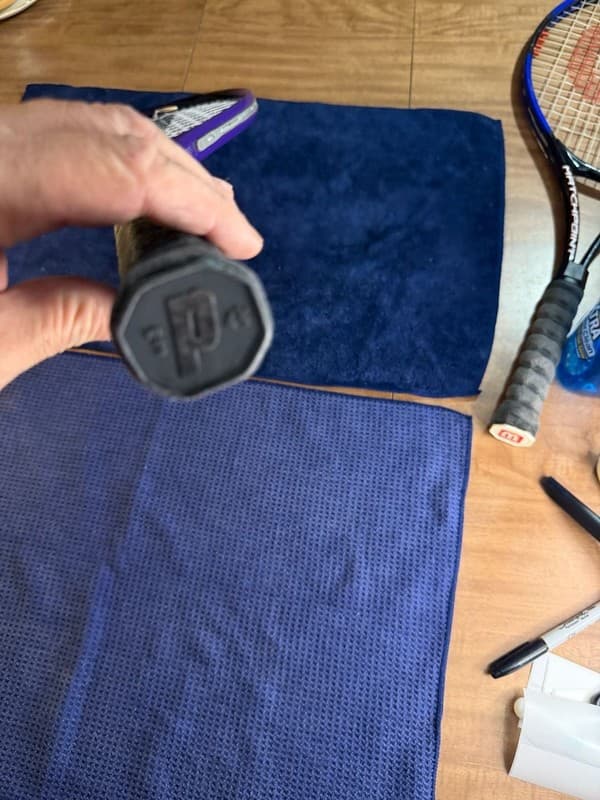 Tennis Racquet Set: Wilson Titanium Matchpoint & Prince Accuracy Oversize lot 2 - Thumbnail 8