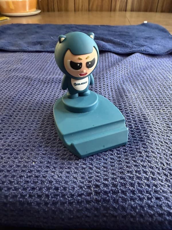 Olight Omascot Mascot Cell Phone Holder Statue Sealed in Plastic Swag Rare - Thumbnail 3