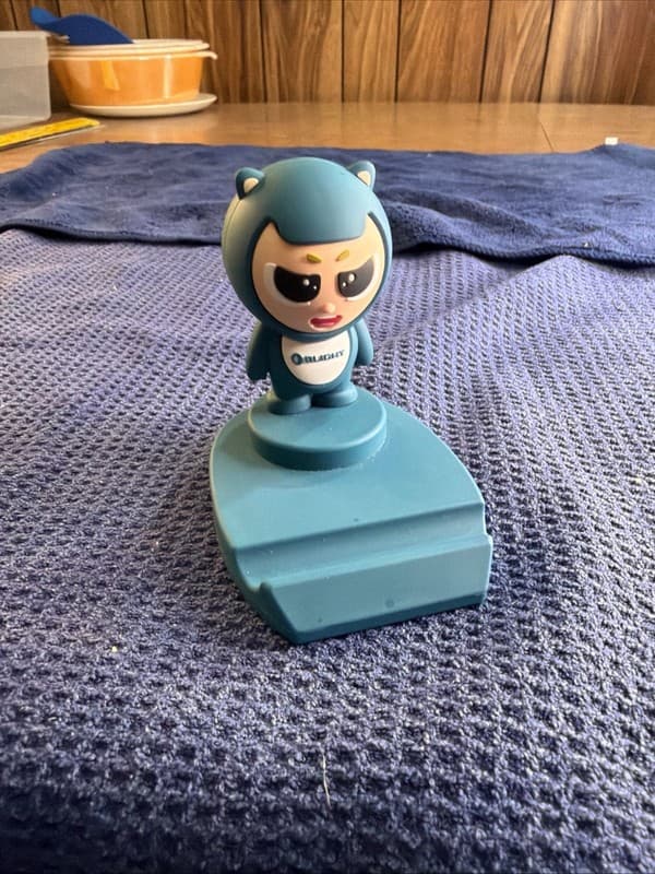 Olight Omascot Mascot Cell Phone Holder Statue Sealed in Plastic Swag Rare - Thumbnail 2