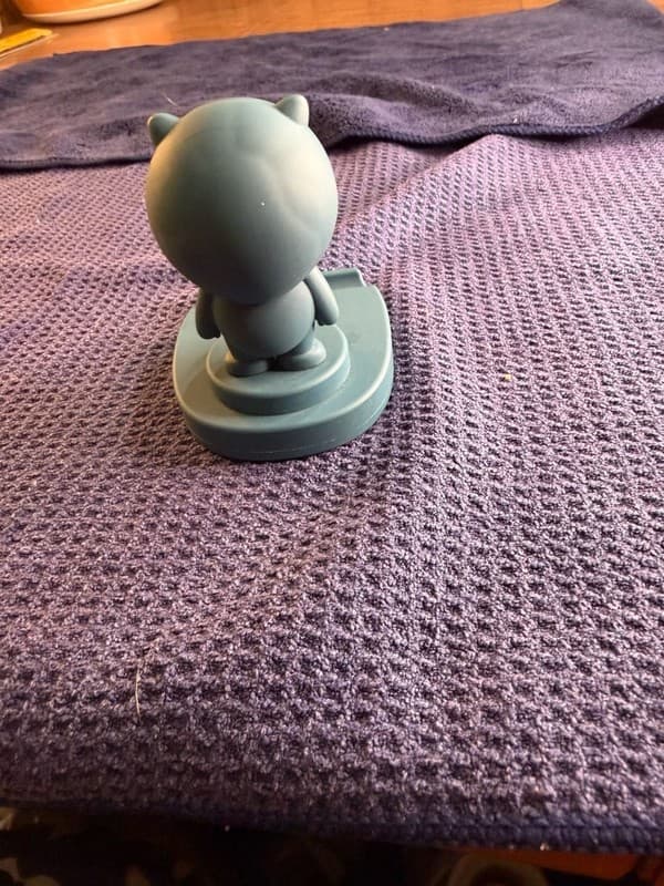 Olight Omascot Mascot Cell Phone Holder Statue Sealed in Plastic Swag Rare - Thumbnail 7