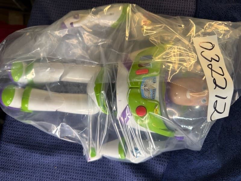 Disney Pixar Toy Story Talking Buzz Lightyear 12" Action Figure - Thumbnail 21