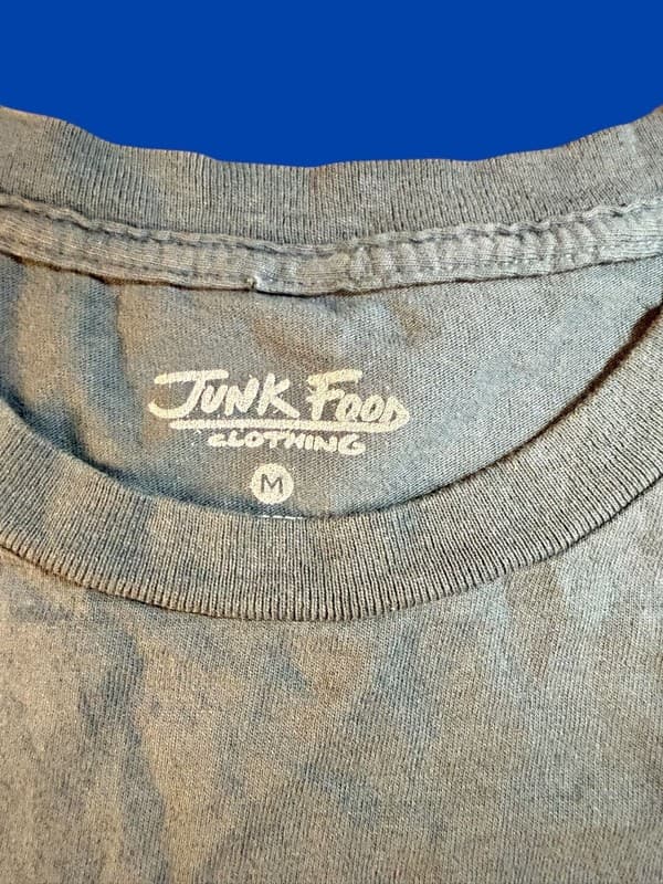 Junk Food Clothing Minnesota Wolves Moon Graphic T-Shirt Medium - Thumbnail 3