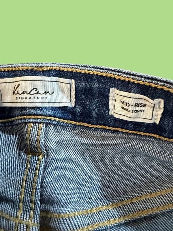 KanCan Signature Mid-Rise Ankle Skinny Distressed Raw Hem Jeans Size 28 - Thumbnail 5