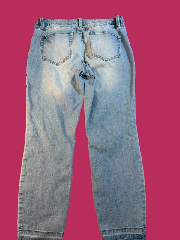 a.n.a Floral Rose Embroidered Skinny Ankle Jeans Size 28/6 - Thumbnail 2