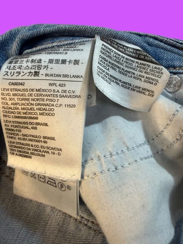 ILevi's Women's 711 Mid Rise Skinny Jeans Light Wash Size 29x30 - Thumbnail 3