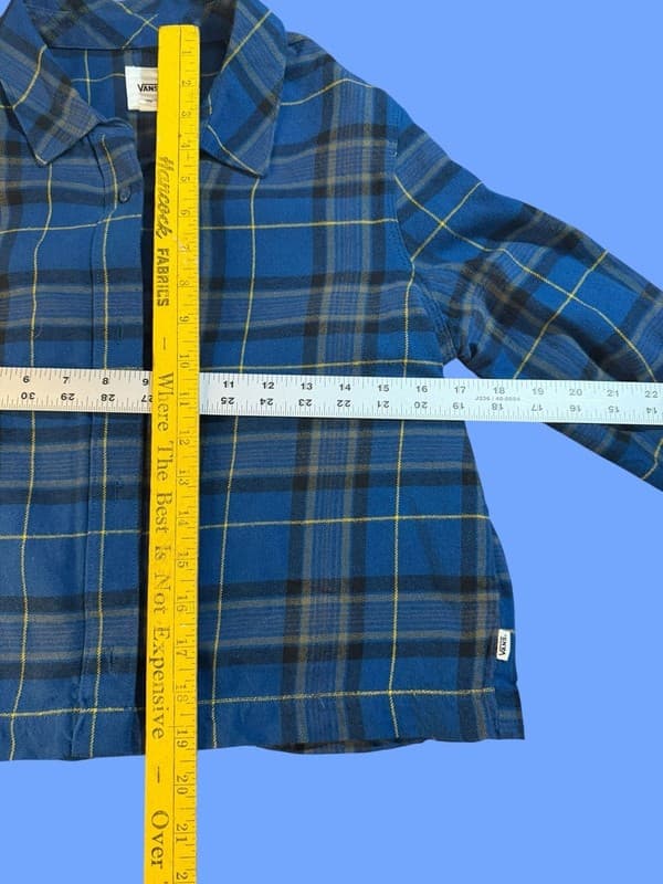 Vans Women's Blue Plaid Cropped Flannel Button Down Shirt Size Medium - Thumbnail 5