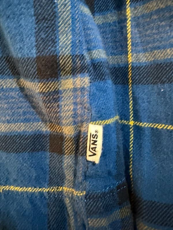 Vans Women's Blue Plaid Cropped Flannel Button Down Shirt Size Medium - Thumbnail 3