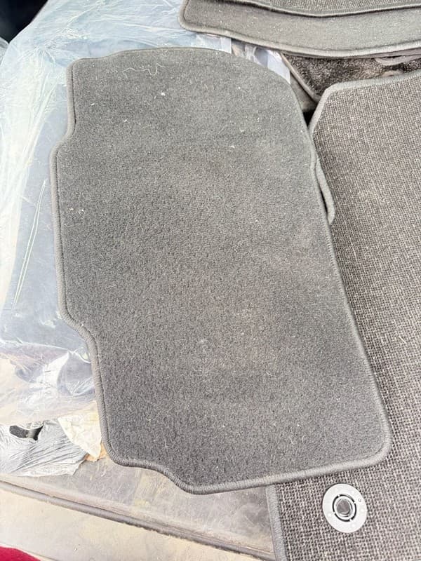 OEM Ford Explorer 2020-2023 Carpet Floor Mats Set - Black - Genuine GZ03A - Thumbnail 7