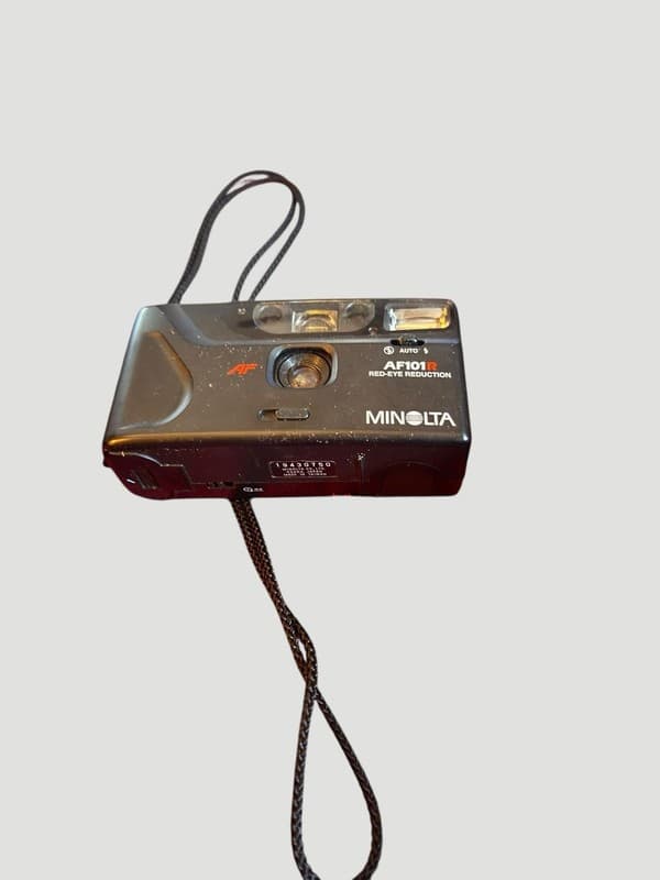 Minolta AF101R 35mm Point & Shoot Film Camera with Red-Eye Reduction - Image 1
