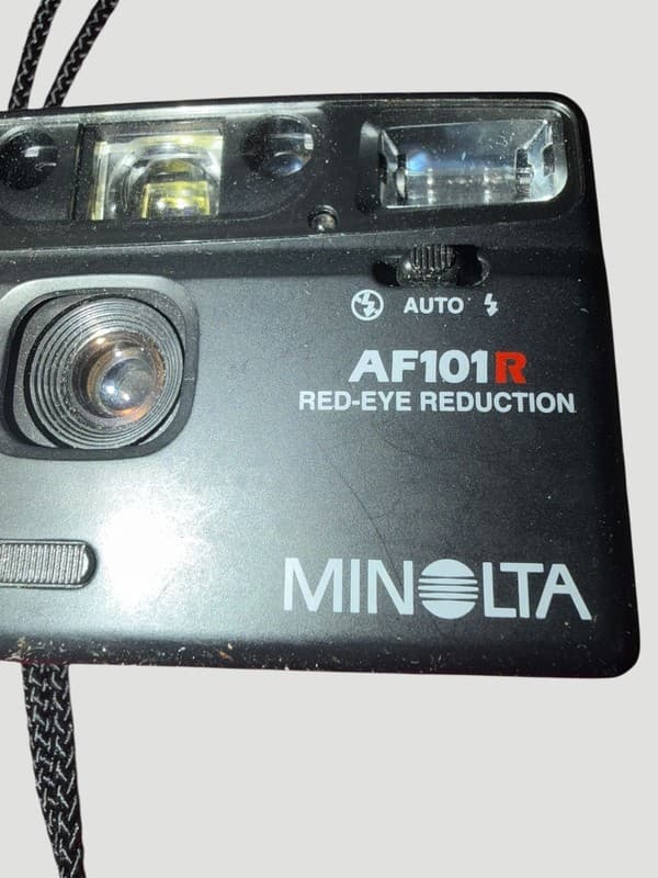 Minolta AF101R 35mm Point & Shoot Film Camera with Red-Eye Reduction - Thumbnail 2