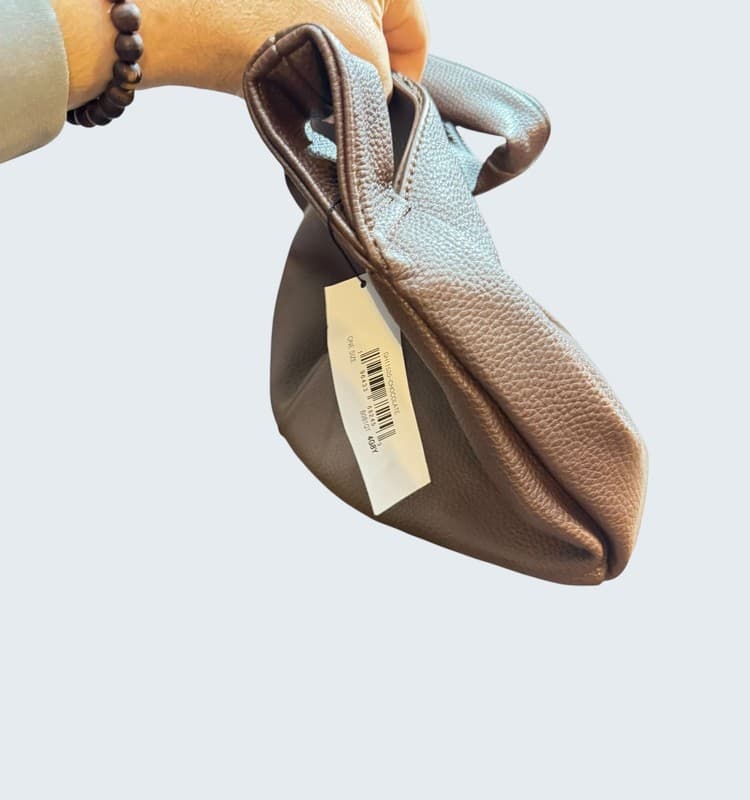 The Drop Avalon Small Tote Bag in Chocolate Brown Pebble Grain Leather - Thumbnail 3