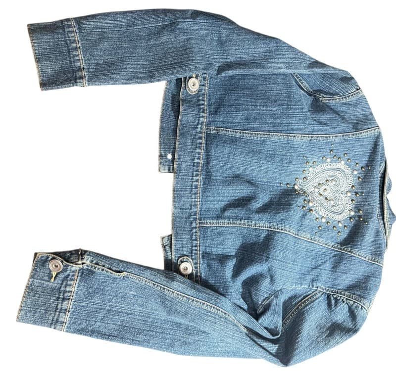 Cato Women's Cropped Blue Denim Jacket with Studded Heart Embroidery - Thumbnail 2