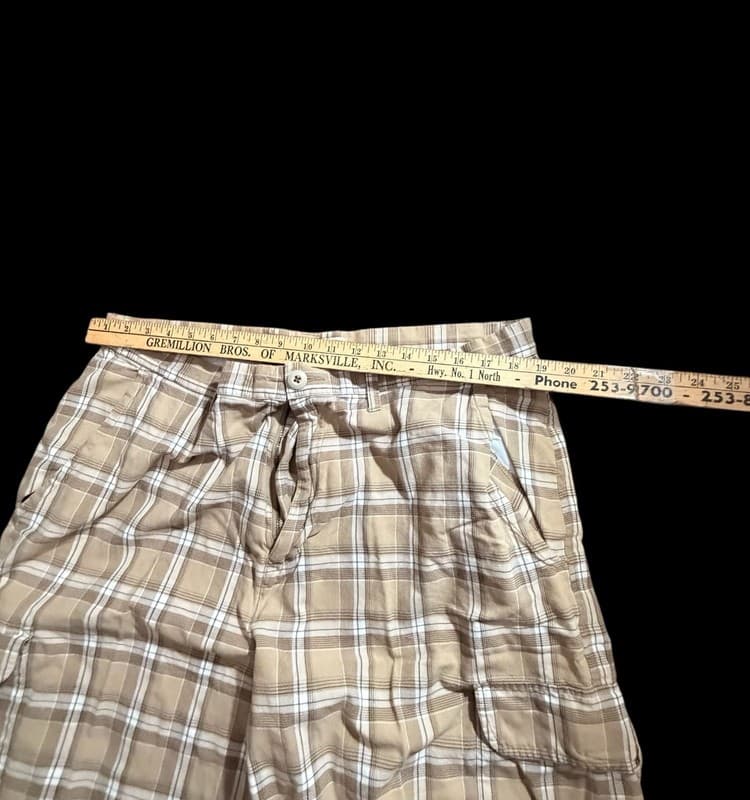 Cabela’s Casuals Men’s Cargo Shorts Plaid Tan Khaki Size 40 - Thumbnail 4