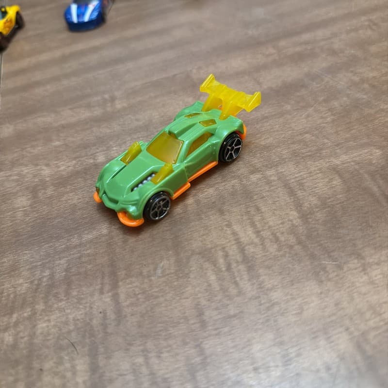 2019 McDonald's Hot Wheels GT Hunter Ring of Fire Green Sports Car #8 - Image 1