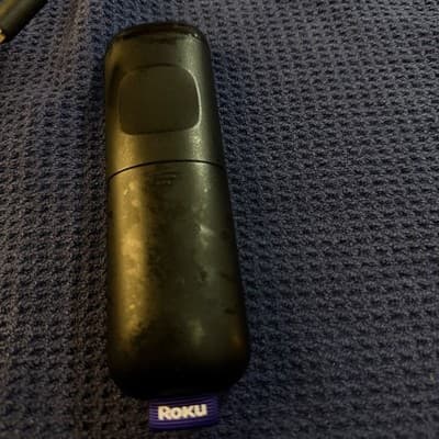 Roku Streaming Stick 4K 3820 HDR Dolby Vision Voice Remote w/ Cables - Thumbnail 3