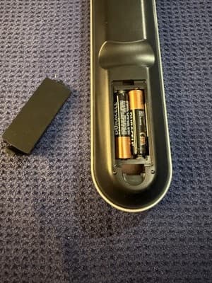 Universal Remote Control URC-R6 6-Device w/ PIP DVR DVD SAT CBL TV VCR AUX - Thumbnail 7