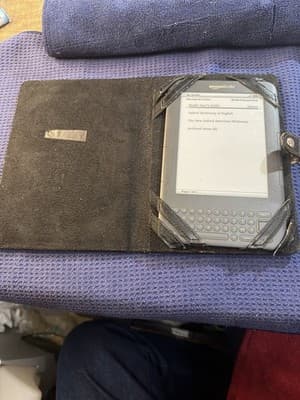 Amazon Kindle Keyboard 3rd Gen D00901 E-Reader Wi-Fi Black - Thumbnail 7