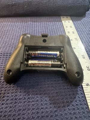 New Bright Dune Tracker 2.4GHz RC Replacement Controller No Battery Cover - Thumbnail 7