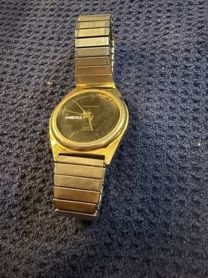 Lot 2 Vintage Watches Energia Triple Sensor Digital Sharp Quartz Parts Repair - Thumbnail 6