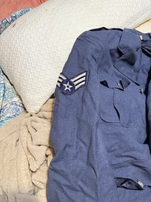 U.S. Air Force enlisted service dress uniform (likely 1960s–1970s era) - Thumbnail 3