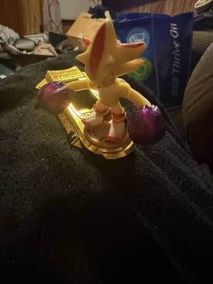 Sonic Bundle – Super Shadow Figure on Gold Statue + 2 Super Sonic Figures - Image 1