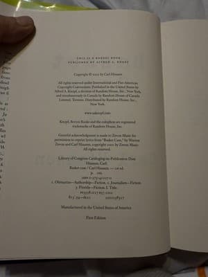 Basket Case by Carl Hiaasen 2002 First Edition Hardcover with Dust Jacket - Thumbnail 4